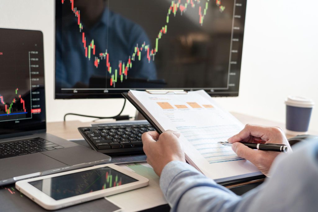 How Forex Trading Makes Money – Beginner Guide 2026