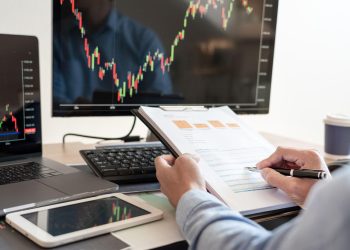 How Forex Trading Makes Money – Beginner Guide 2026